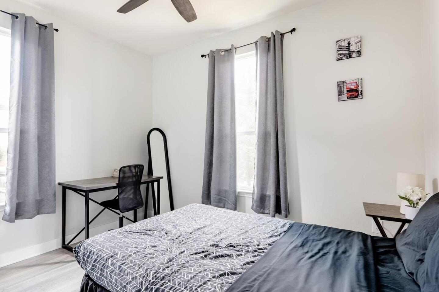 Holiday home Luxury Room #3 Near Mckinney Falls & Airport Austin