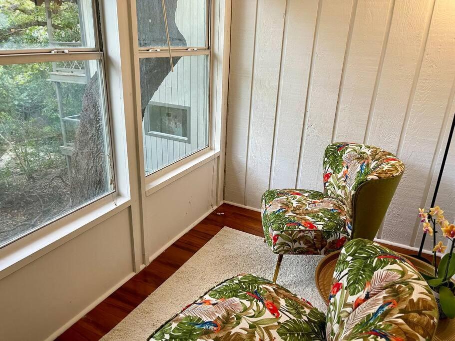 Apartment 1 Bdrm Poolside Garden