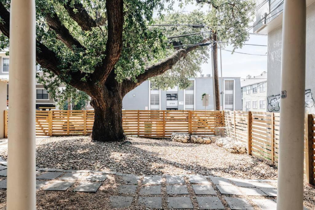 Victorian Getaway- Close To Downtown & Airport, Sleeps 5 Austin