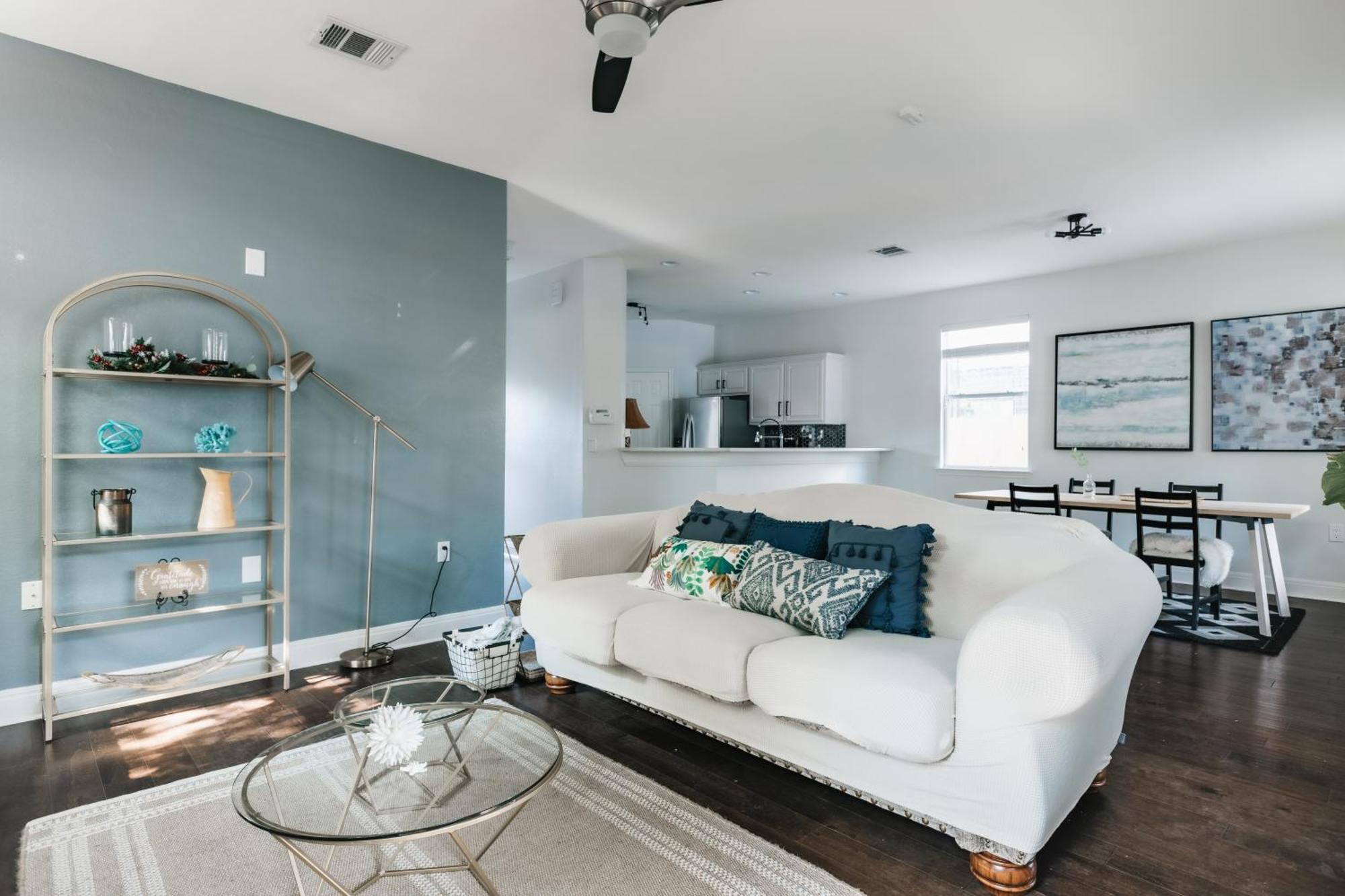 Holiday home Stylish Downtown Escape, Walk To Brewery -Pool & Relaxation
