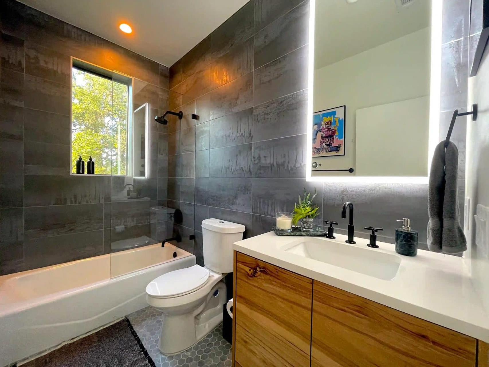 Holiday home Eastside Mansion With Pool - Rainey St - 7 Min Drive Austin