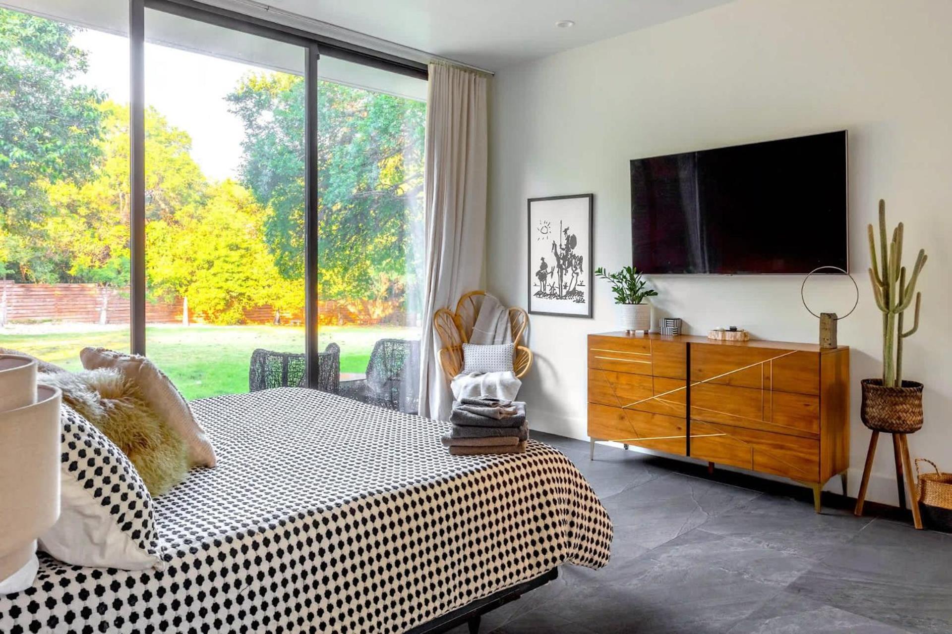 Eastside Mansion With Pool - Rainey St - 7 Min Drive