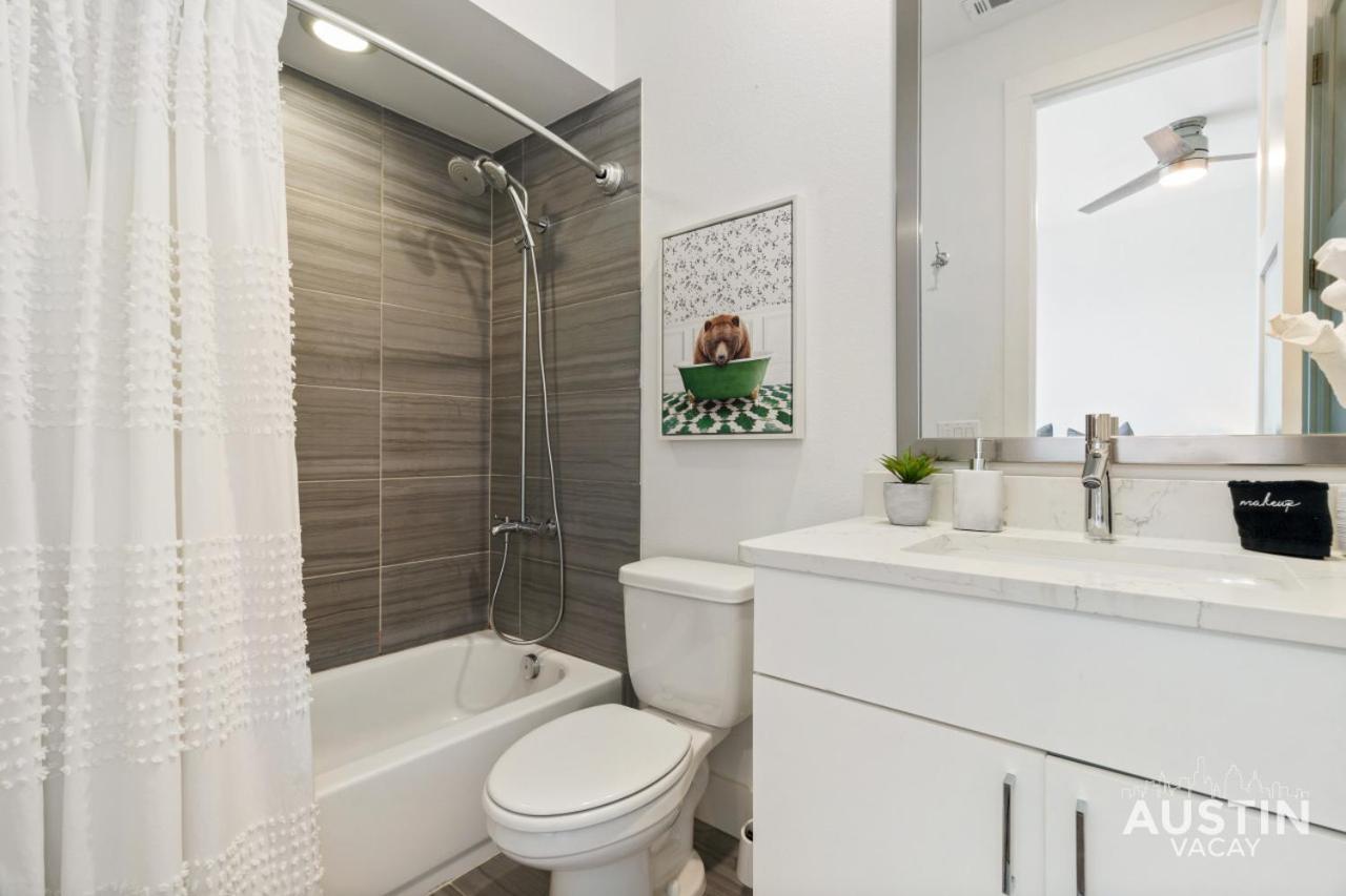 Holiday home Urban Oasis 1 Mile From Ut Garage And Rooftop *