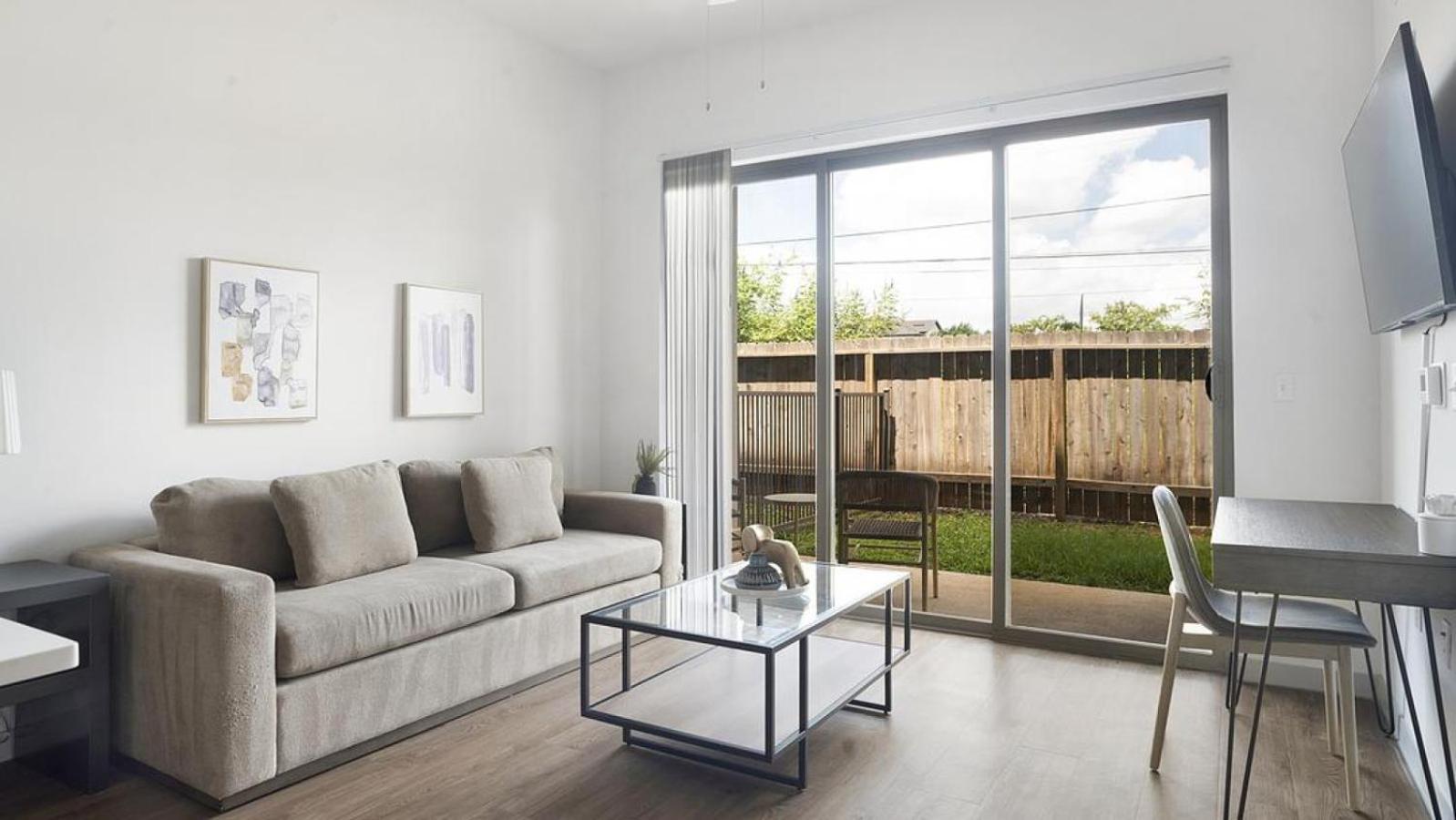 Landing At The Haywood - 1 Bedroom In Slaughter Creek *