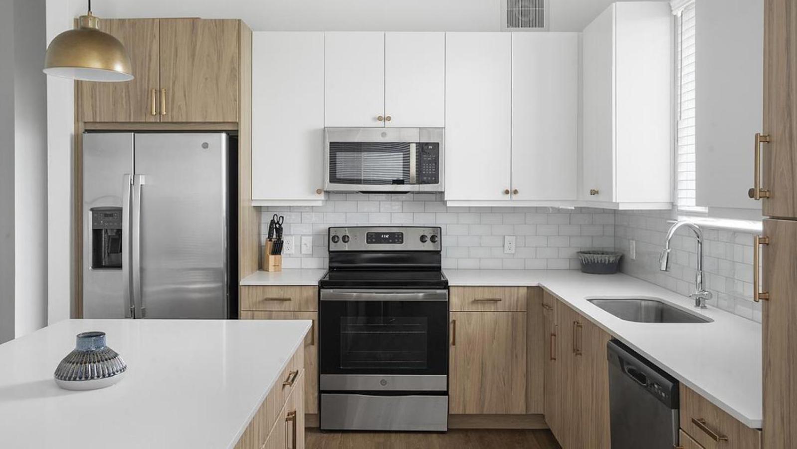 Landing At The Haywood - 2 Bedrooms In Slaughter Creek Apartment