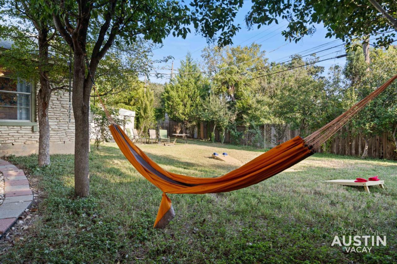 Holiday home Eclectic Atx Retreat With Backyard Oasis And Hammock *