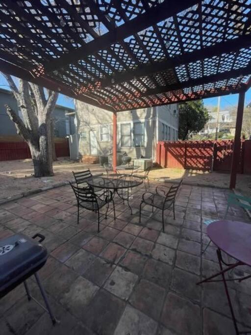 Apartment Centrally Located Cozy Tiny Loft, Near Acl, Sxsw, Zilker, 6th Street *