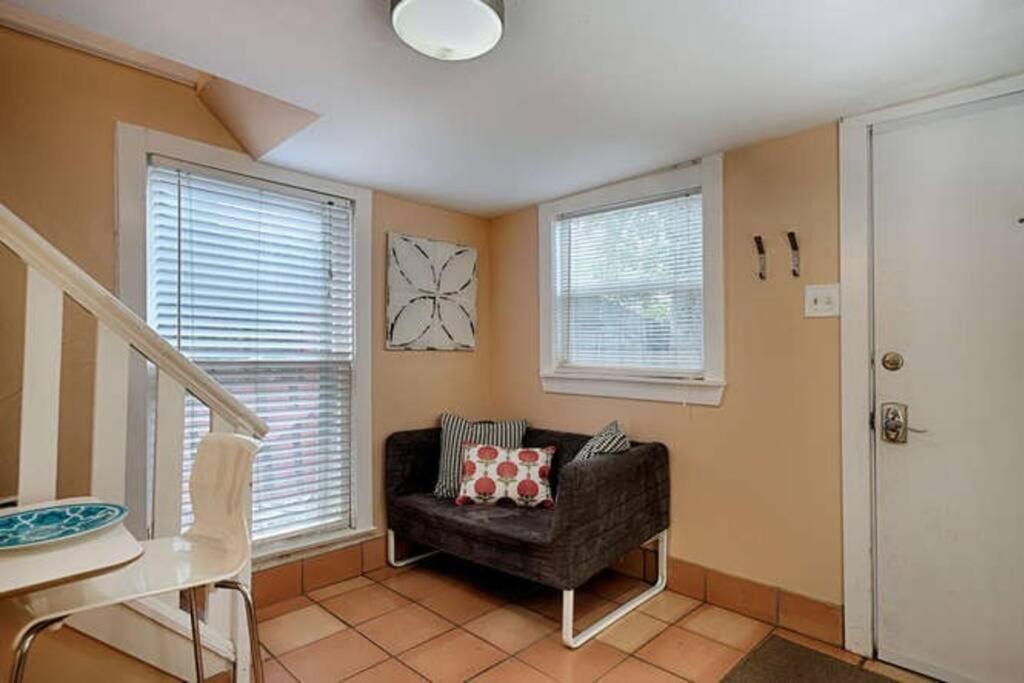 Apartment Centrally Located Cozy Tiny Loft, Near Acl, Sxsw, Zilker, 6th Street