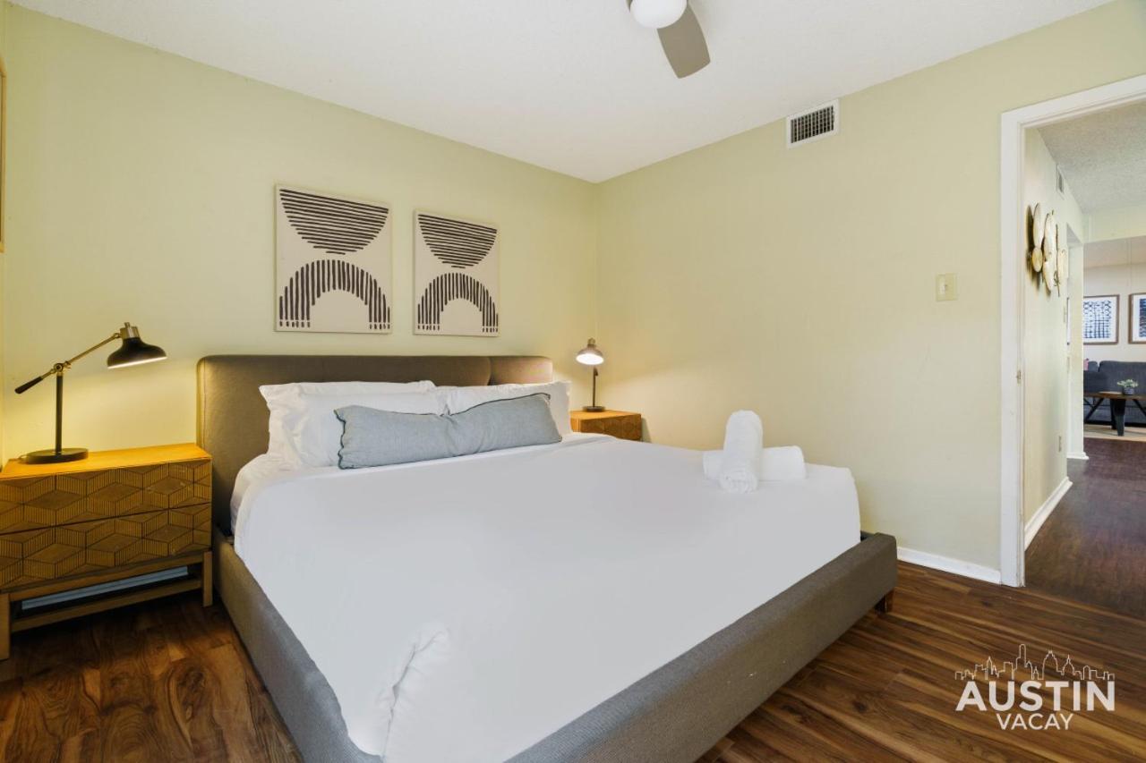 Apartment Spacious Atx With Private Deck And Essentials Austin