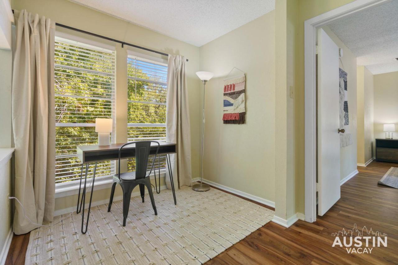 Apartment Spacious Atx With Private Deck And Essentials Austin