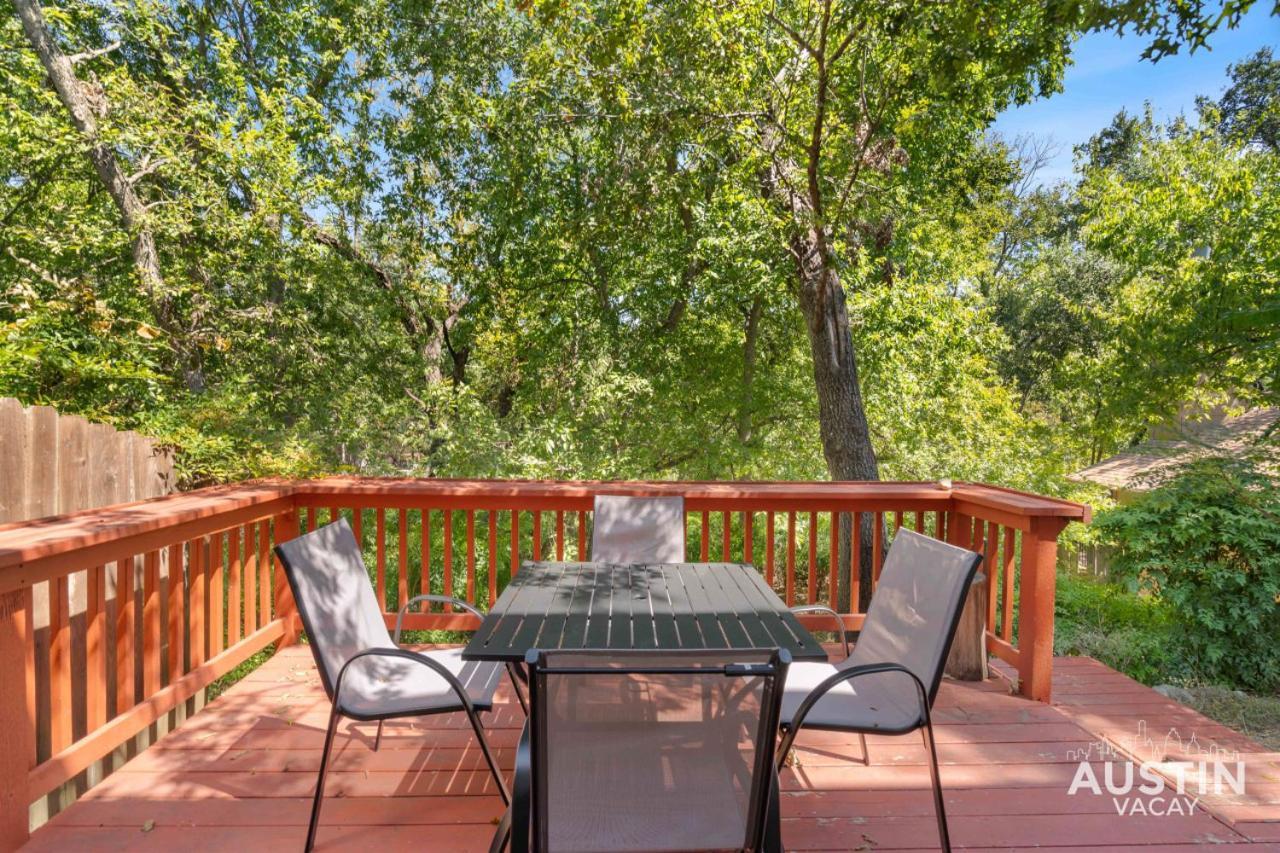 Spacious Atx With Private Deck And Essentials Apartment *