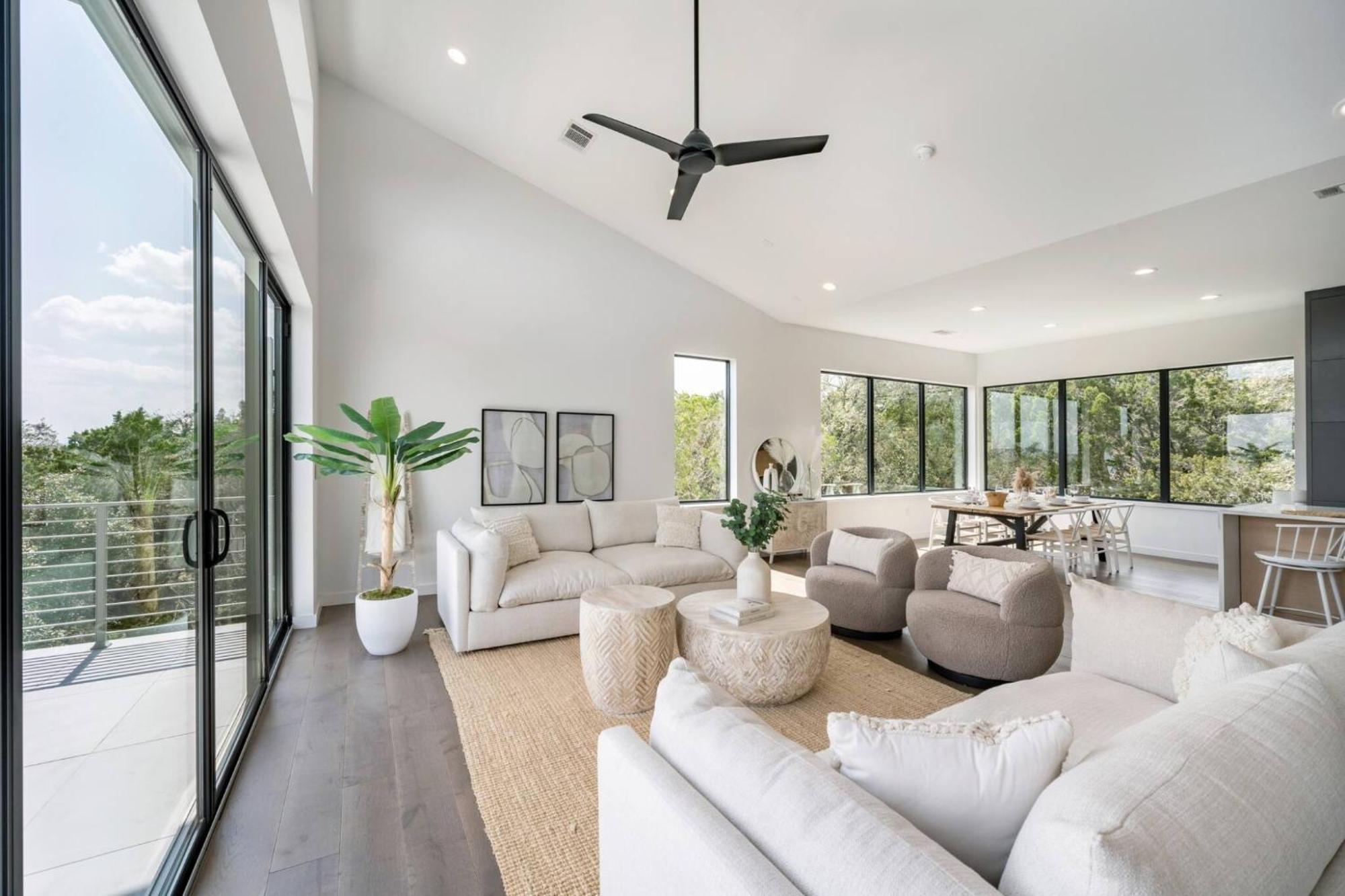 Lakeview Retreat: Terrace Bbq Holiday home