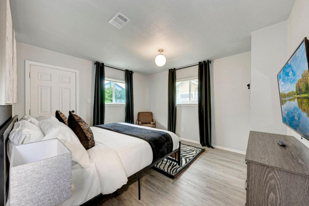 Cozy Modernized - Minutes To Downtown-aus Holiday home Austin