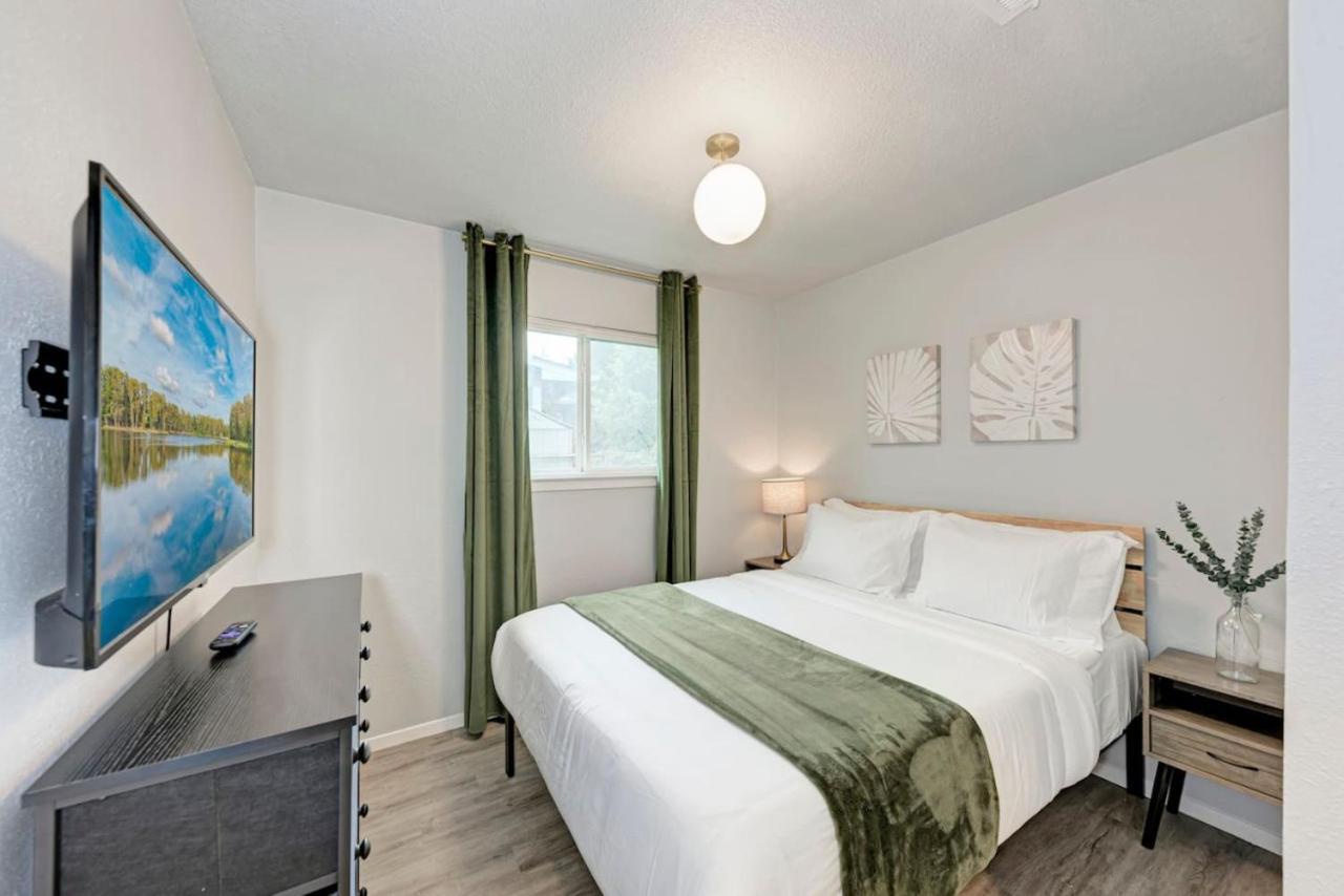 Cozy Modernized - Minutes To Downtown-aus *