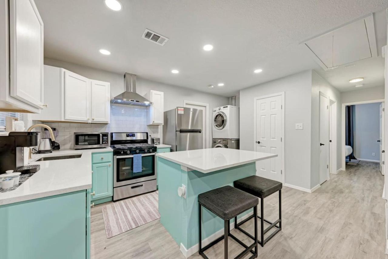 Cozy Modernized - Minutes To Downtown-aus * Austin