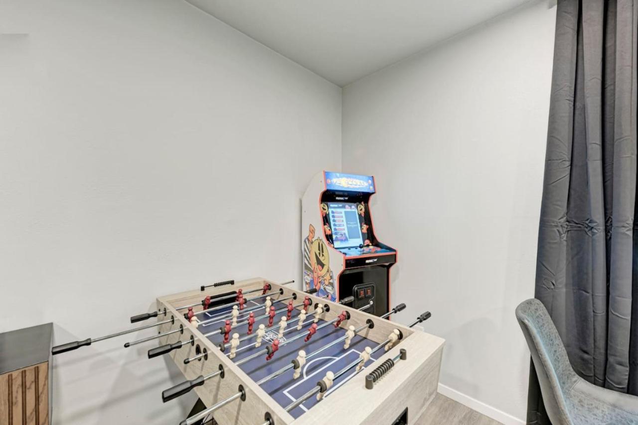Cozy Modernized - Minutes To Downtown-aus Holiday home *