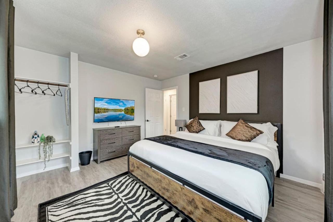 Cozy Modernized - Minutes To Downtown-aus Austin