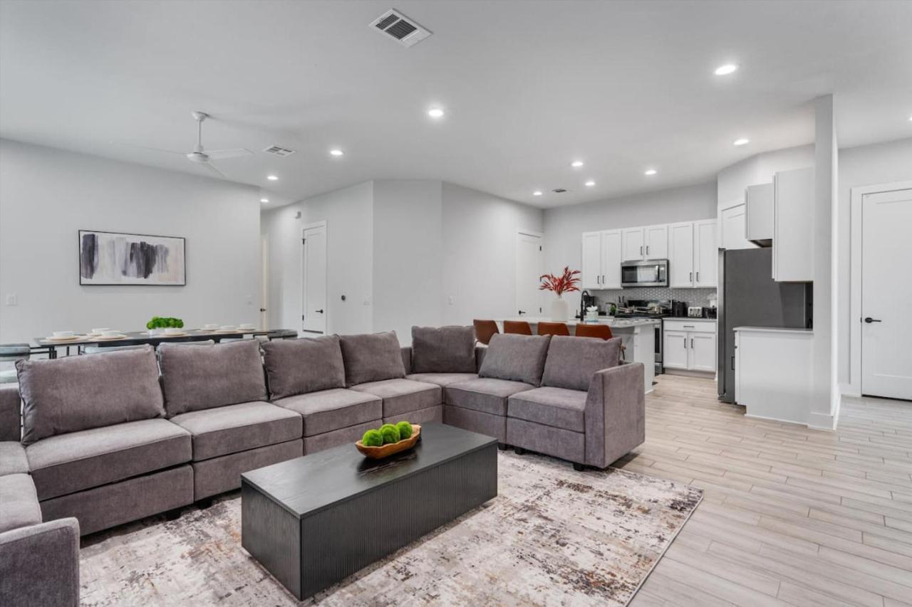 Holiday home Luxurious - Downtown Access - Spacious *
