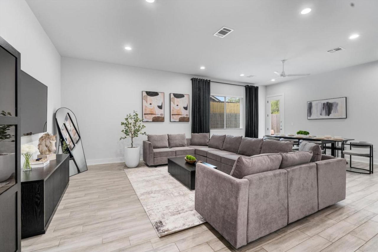 Luxurious - Downtown Access - Spacious Austin
