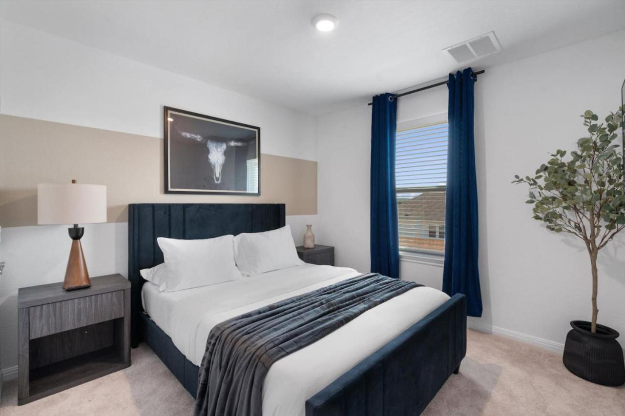 Lux Cozy L Se Near F1-cota-abia-tesla Holiday home Austin