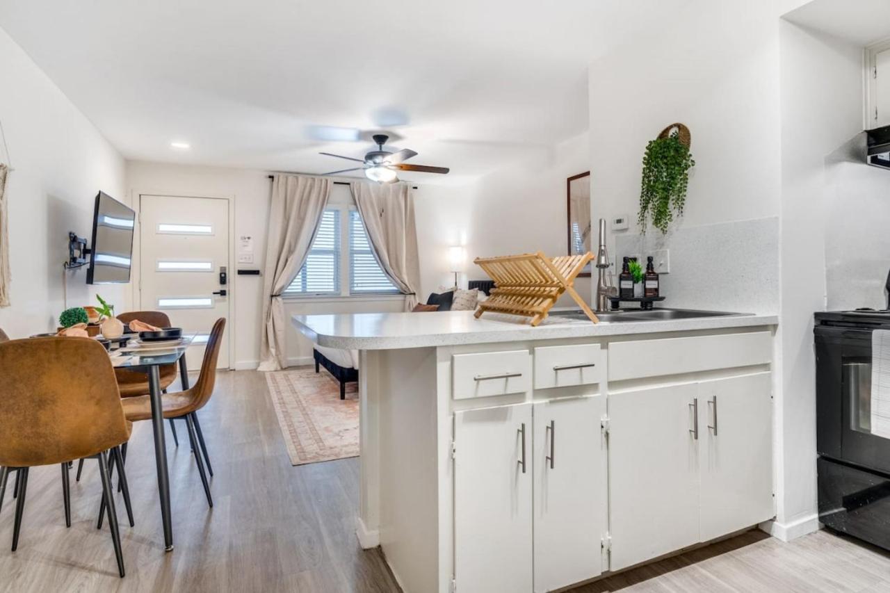 Apartment Stylish In Allandale 10 Mins To Downtown. Austin