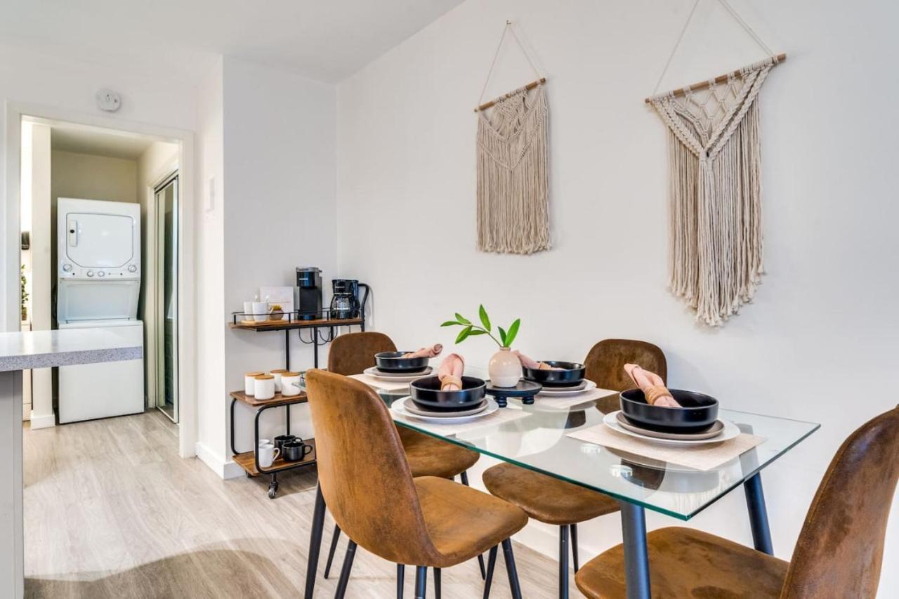Stylish In Allandale 10 Mins To Downtown. *