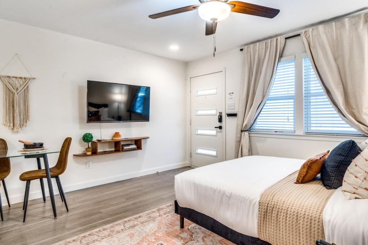 Stylish In Allandale 10 Mins To Downtown. Apartment *