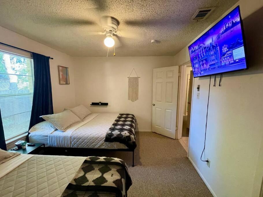 Apartment 2br 2bath King House 5 Min To Dt! Austin