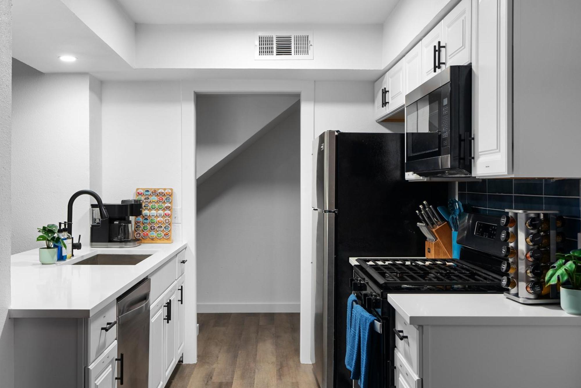 Apartment Modern 4br Perfect For Large Groups & Events Austin