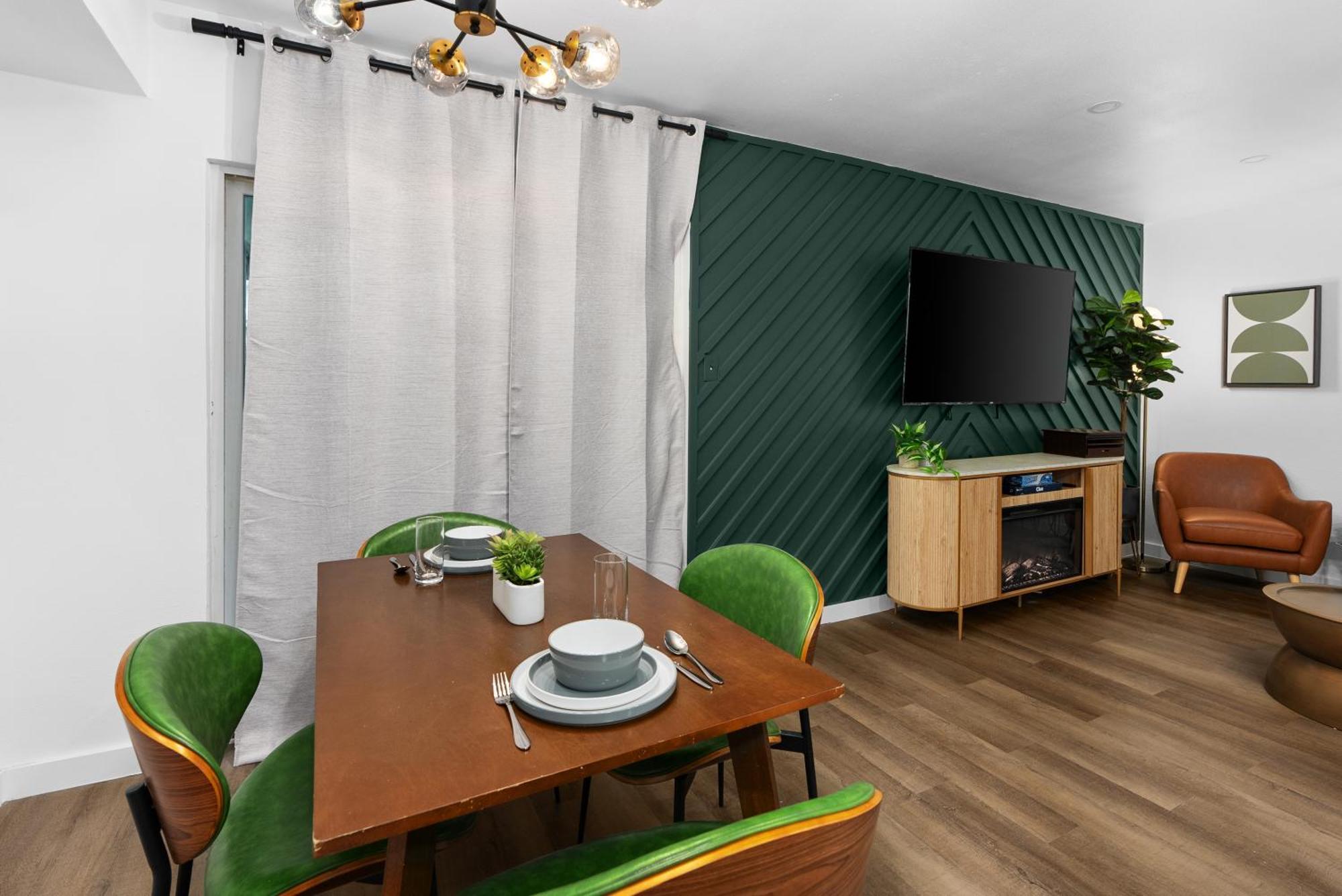 Modern 4br Perfect For Large Groups & Events * Austin