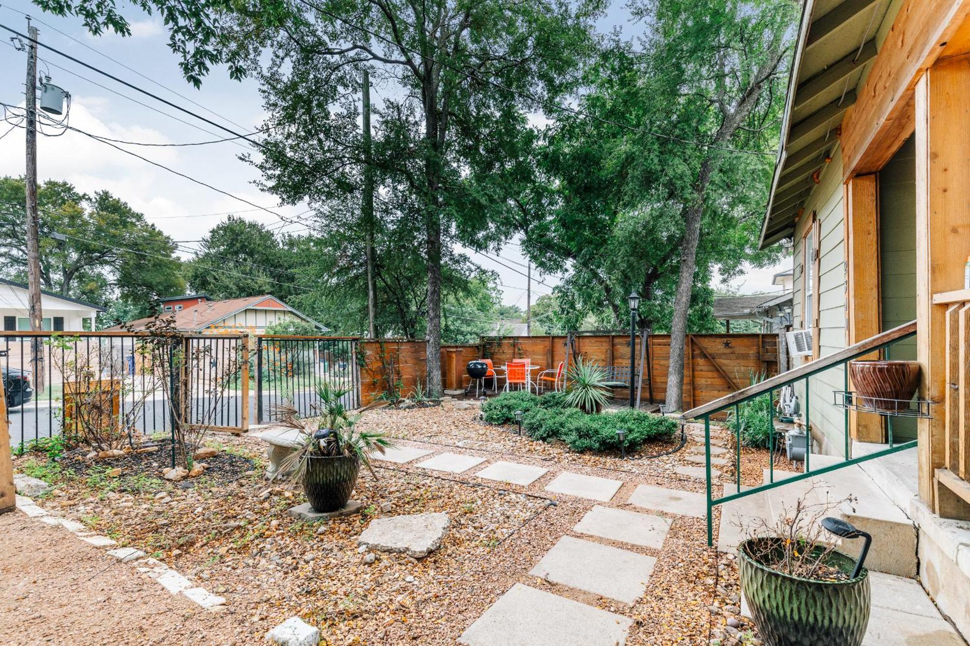 Charming With Patios Fireplace And Bbq Area Austin