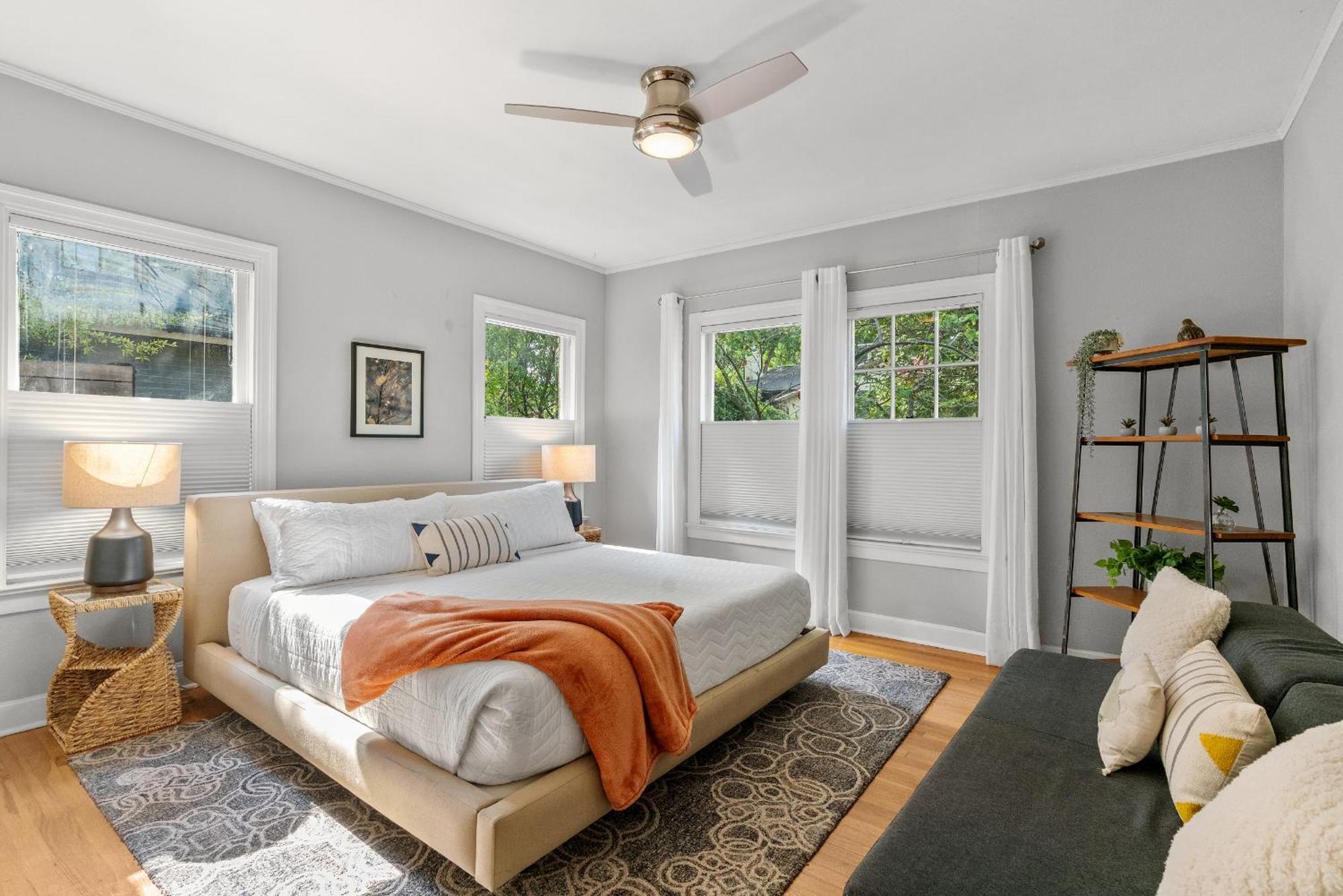 Re-imagined Historical - Clarksville Vintage Holiday home *