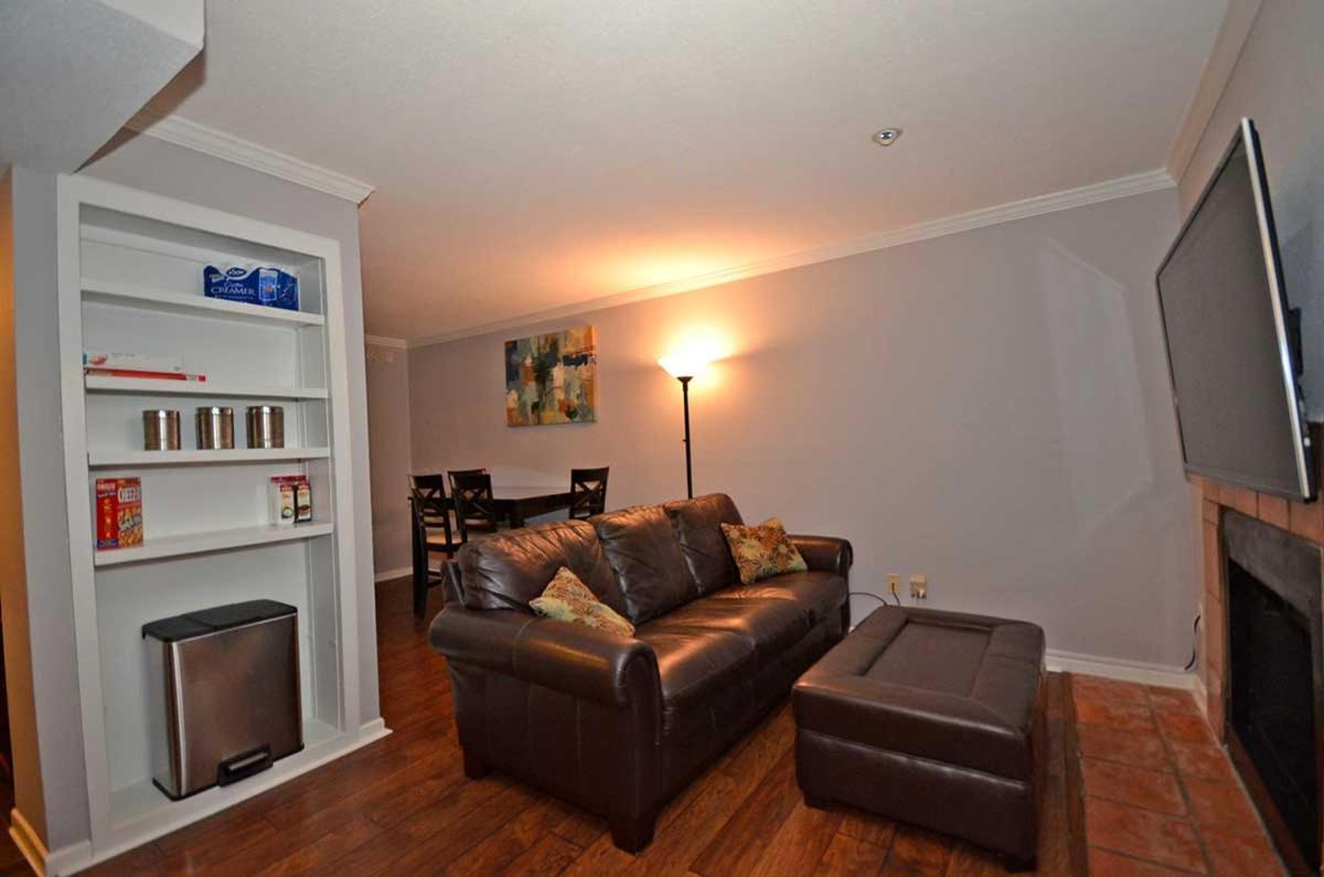 Onyx Apartment