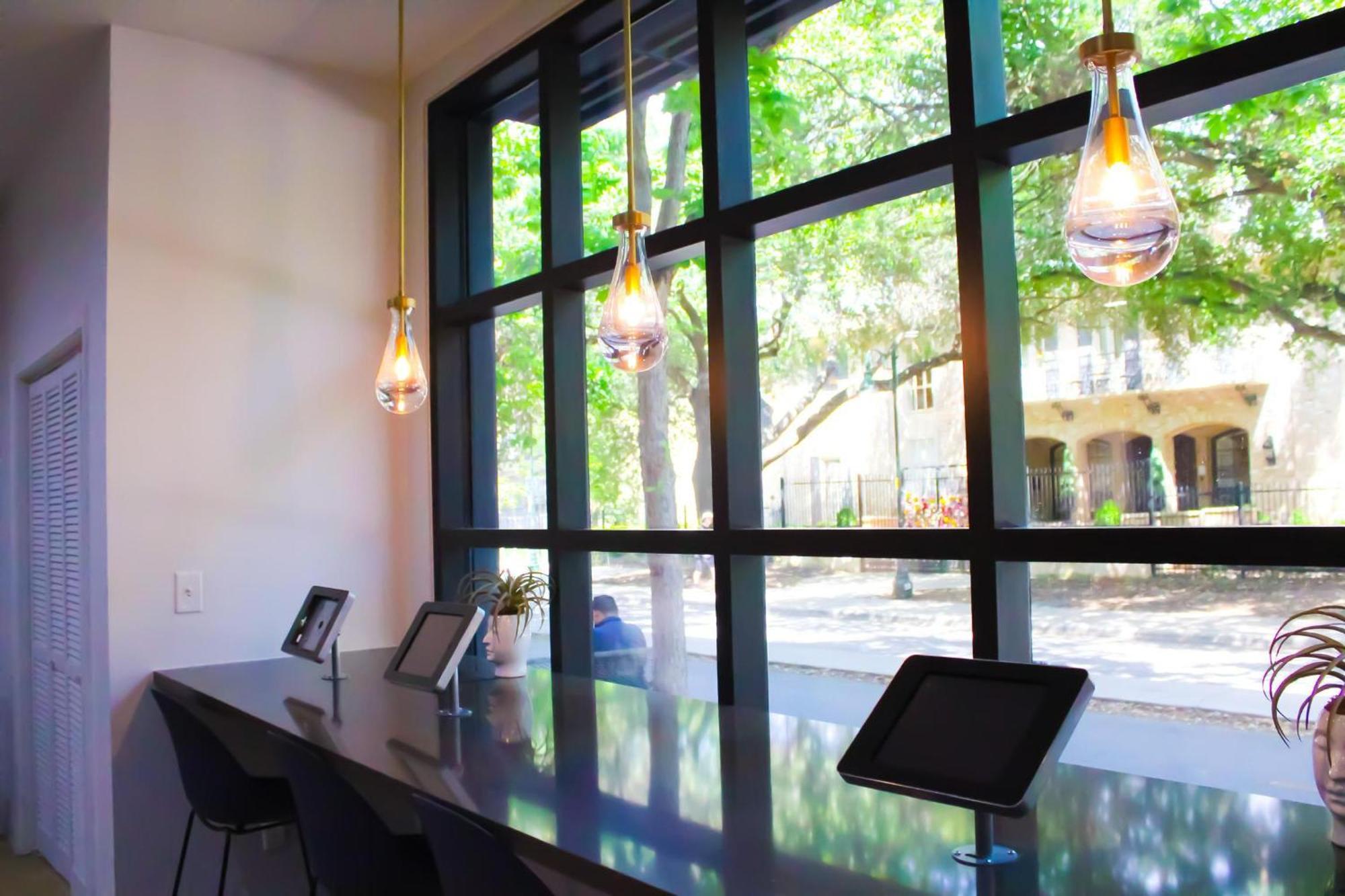 Modern With Pool Gym Workspaces & Bbq
