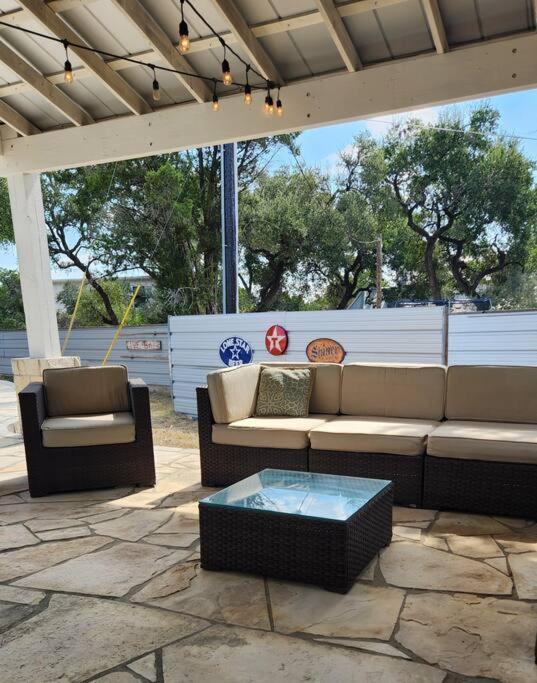 Huge Pool In Sw On 2 Acres Holiday home