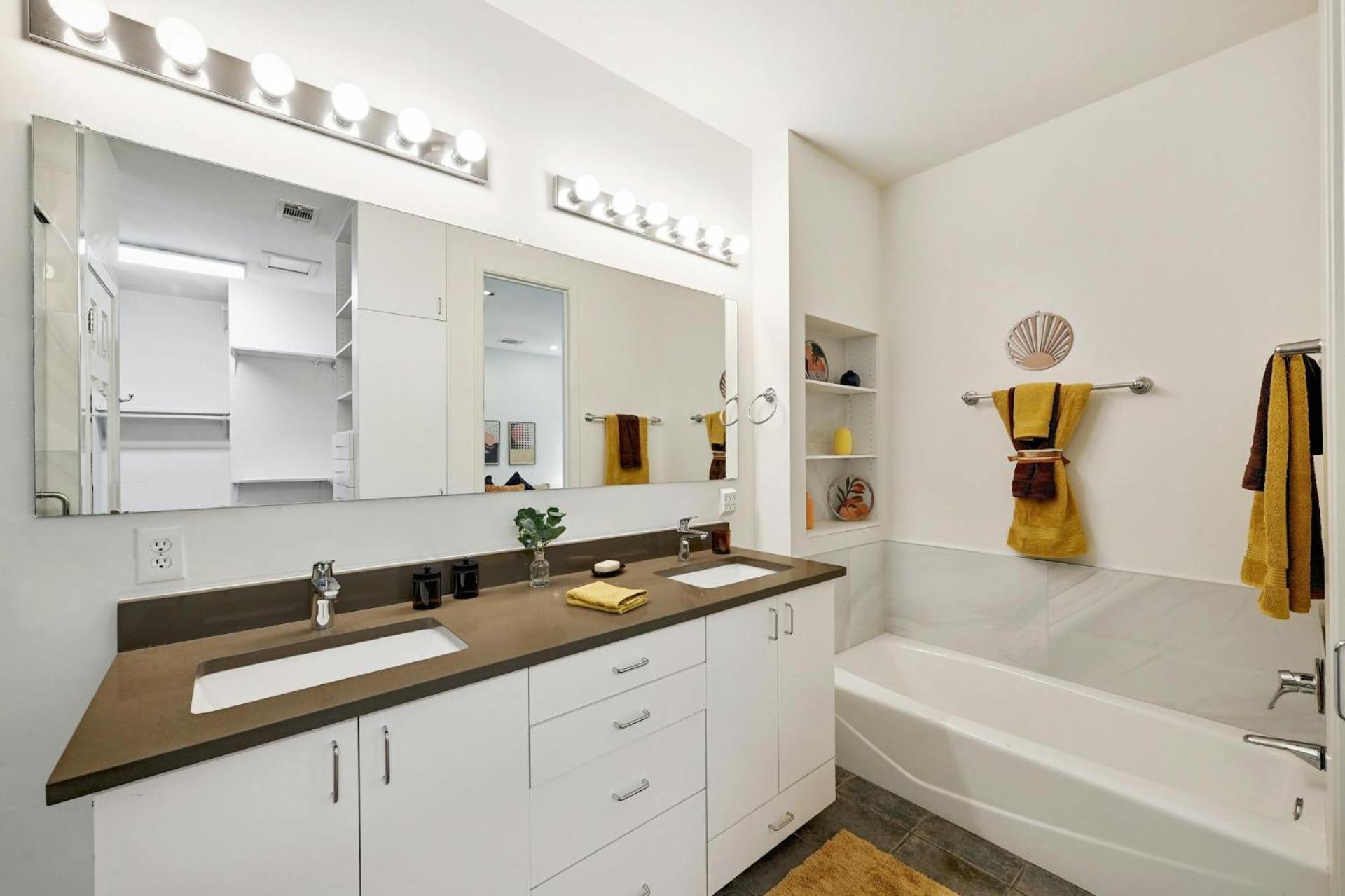 Ut Creekside - 5 Bedroom Holiday home Austin