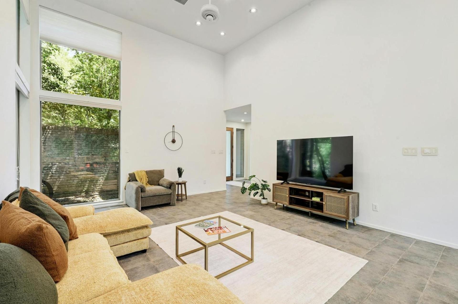 Ut Creekside - 5 Bedroom
