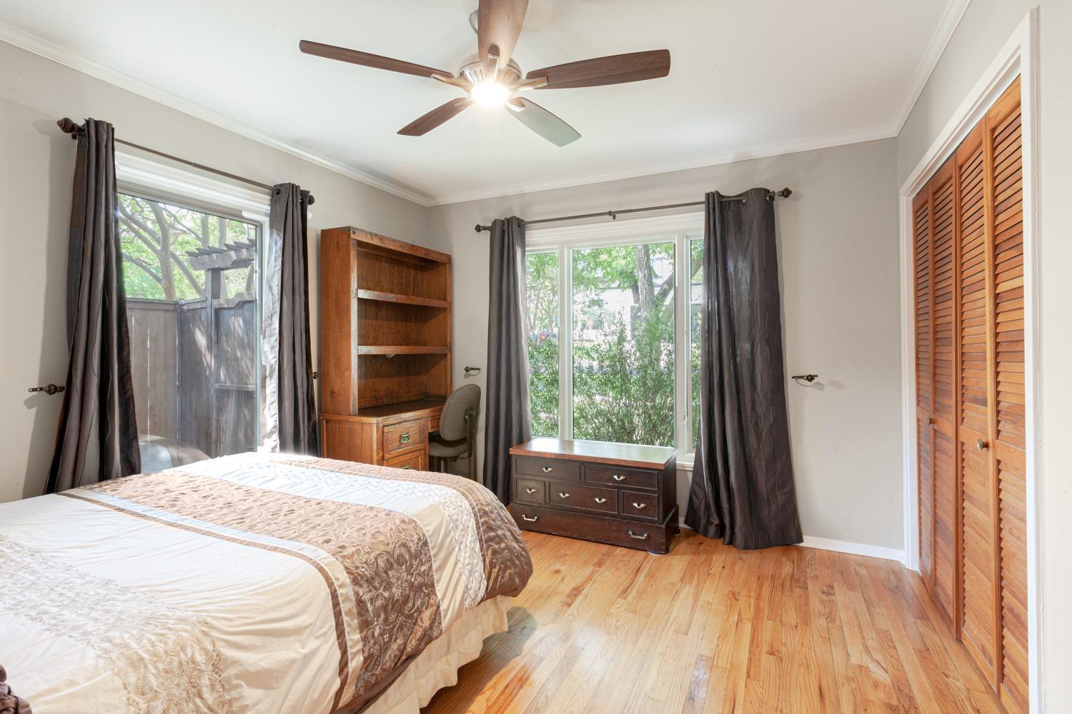 South Central, Barton Springs, Broken Spoke & Much More, Dogs Ok, 4 Bedroom-3bath *