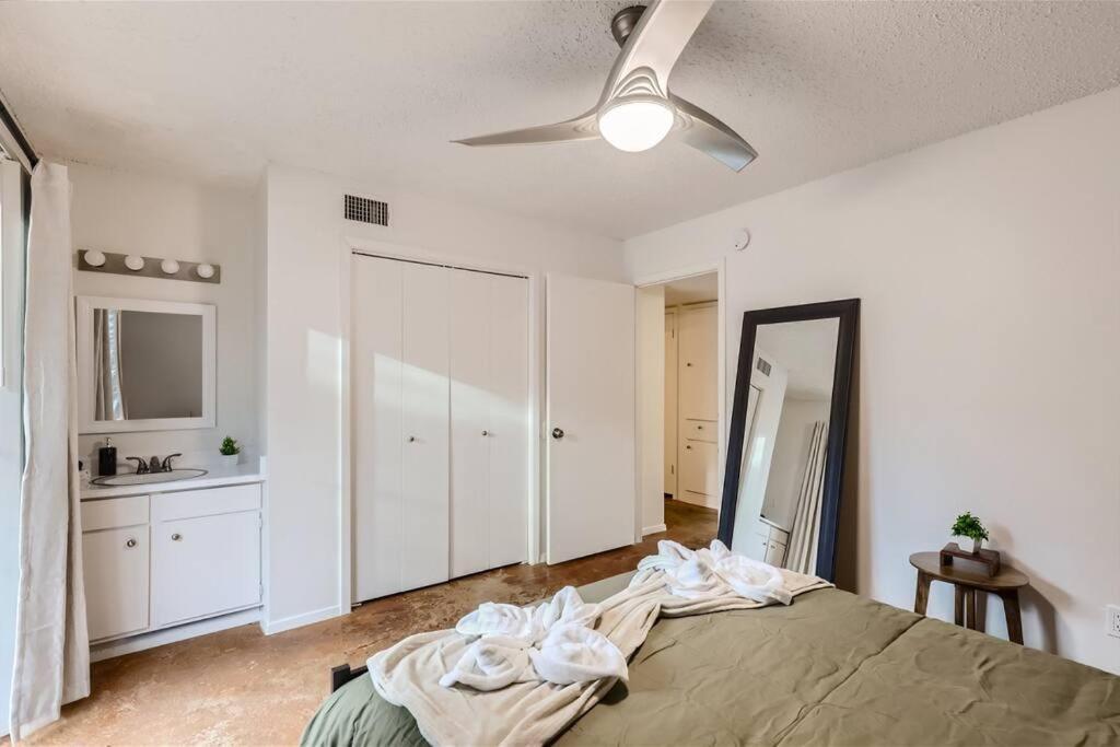 Apartment 2b Getaway Steps To Dtwn - Sleeps 6 - Pool, Prkg *