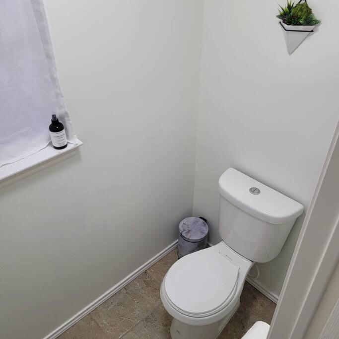 Holiday home 5bd 3 Ba Atx Pool Hot Tub Theater Arcade