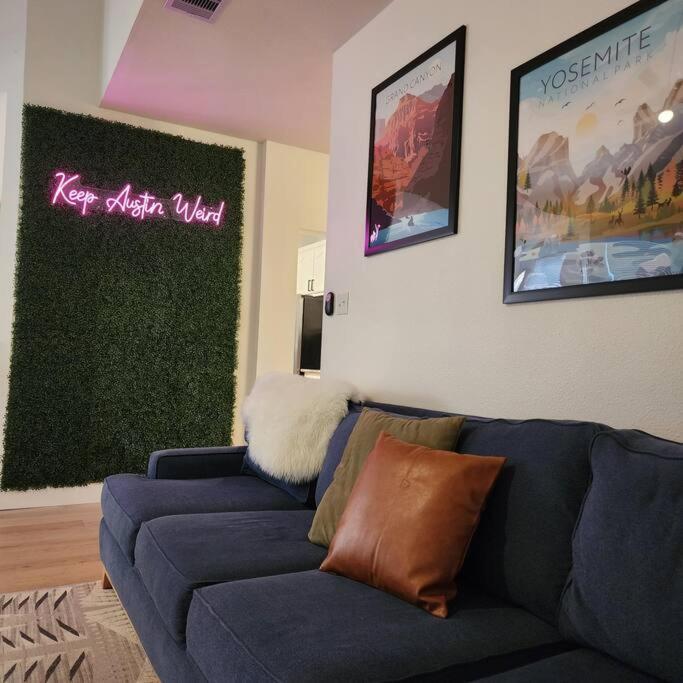 5bd 3 Ba Atx Pool Hot Tub Theater Arcade Holiday home