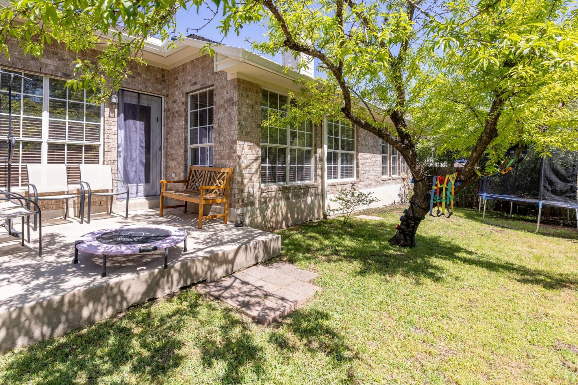 Apartment Spacious 4br Away From At Avery Ranch! *