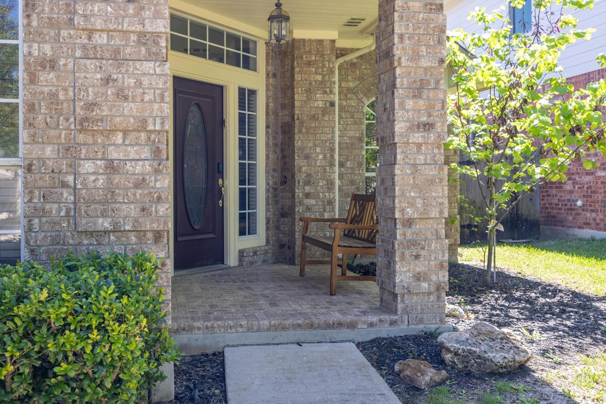 Apartment Spacious 4br Away From At Avery Ranch! *