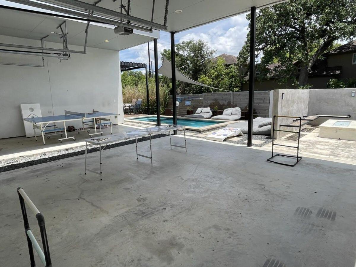 Holiday home Modern 2-home Oasis W Pool & Hot Tub In Dt Austin