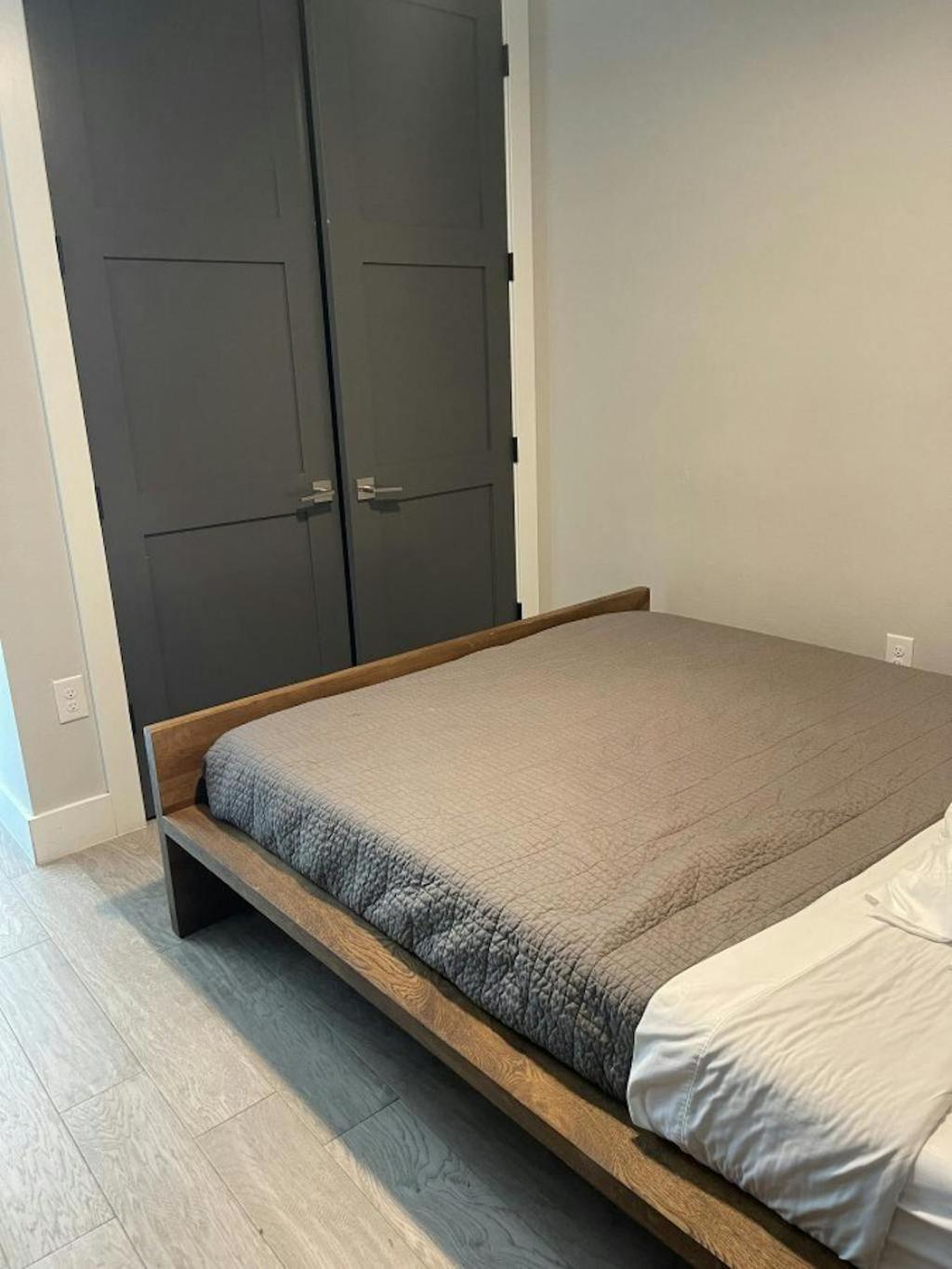 Modern 2-home Oasis W Pool & Hot Tub In Dt *