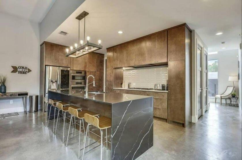 Holiday home Modern 2-home Oasis W Pool & Hot Tub In Dt *