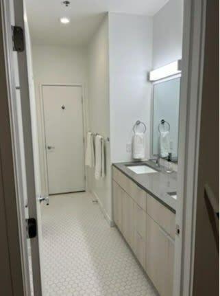 Upscale 2br W Patio, City Views, Walk To Dt Apartment