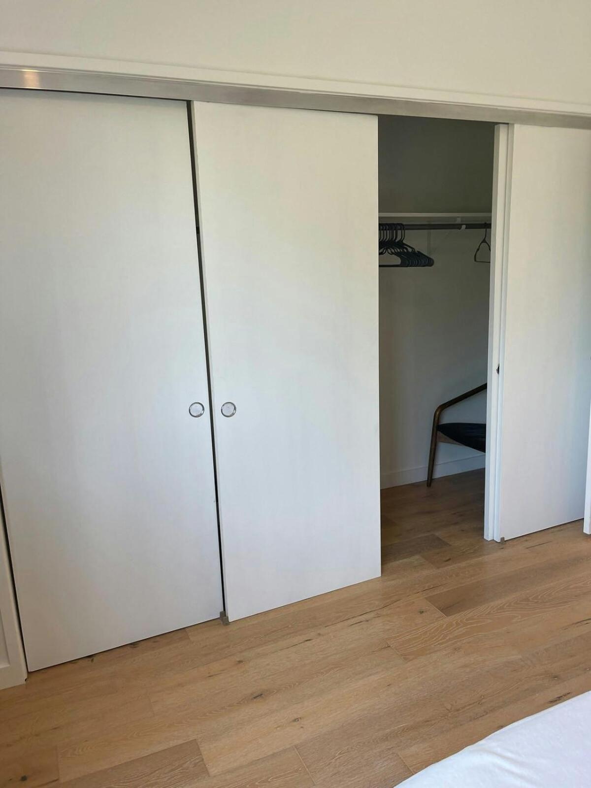 Upscale 2br W Patio, City Views, Walk To Dt Apartment Austin