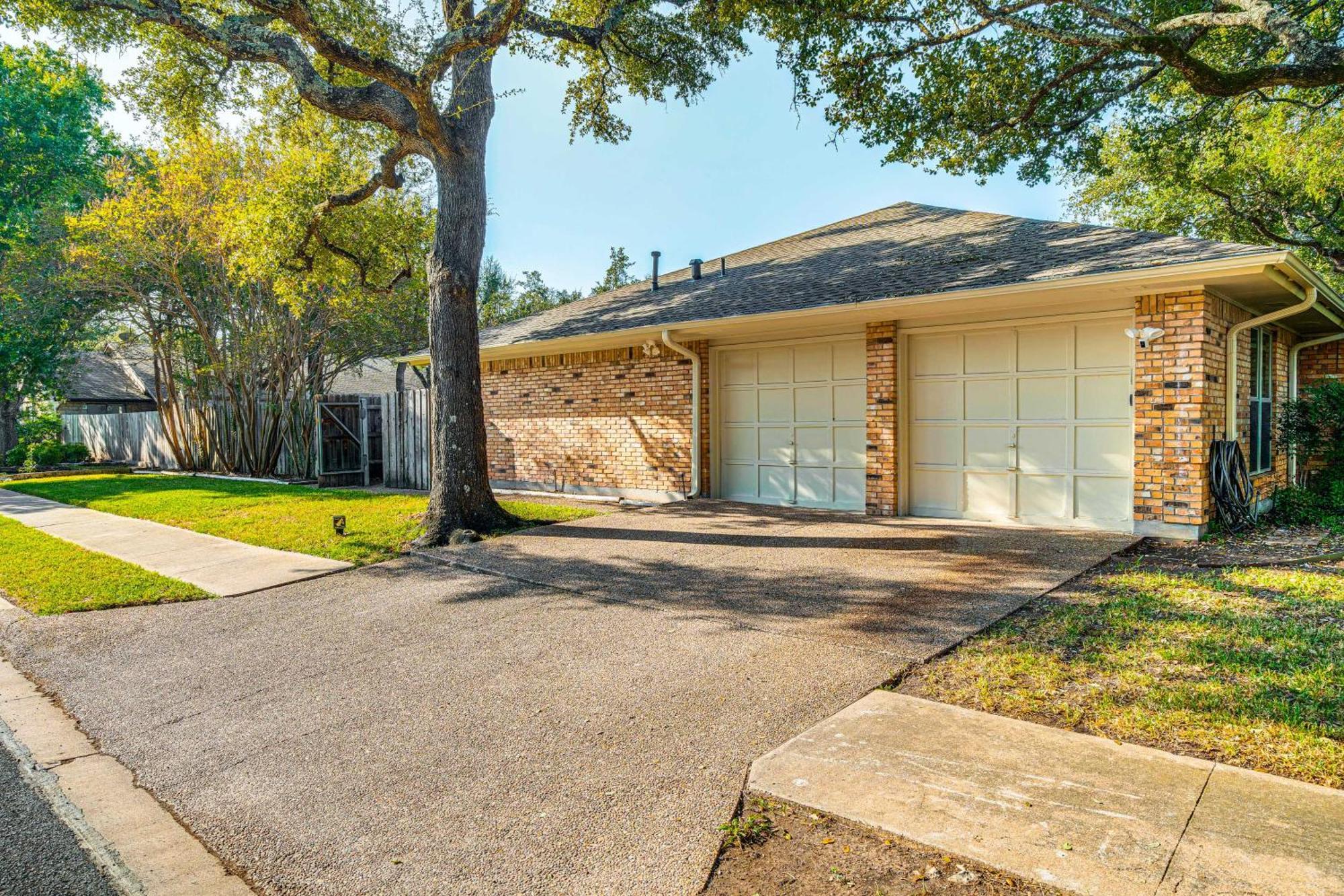 Holiday home Outdoor Entertainment Space Family Austin