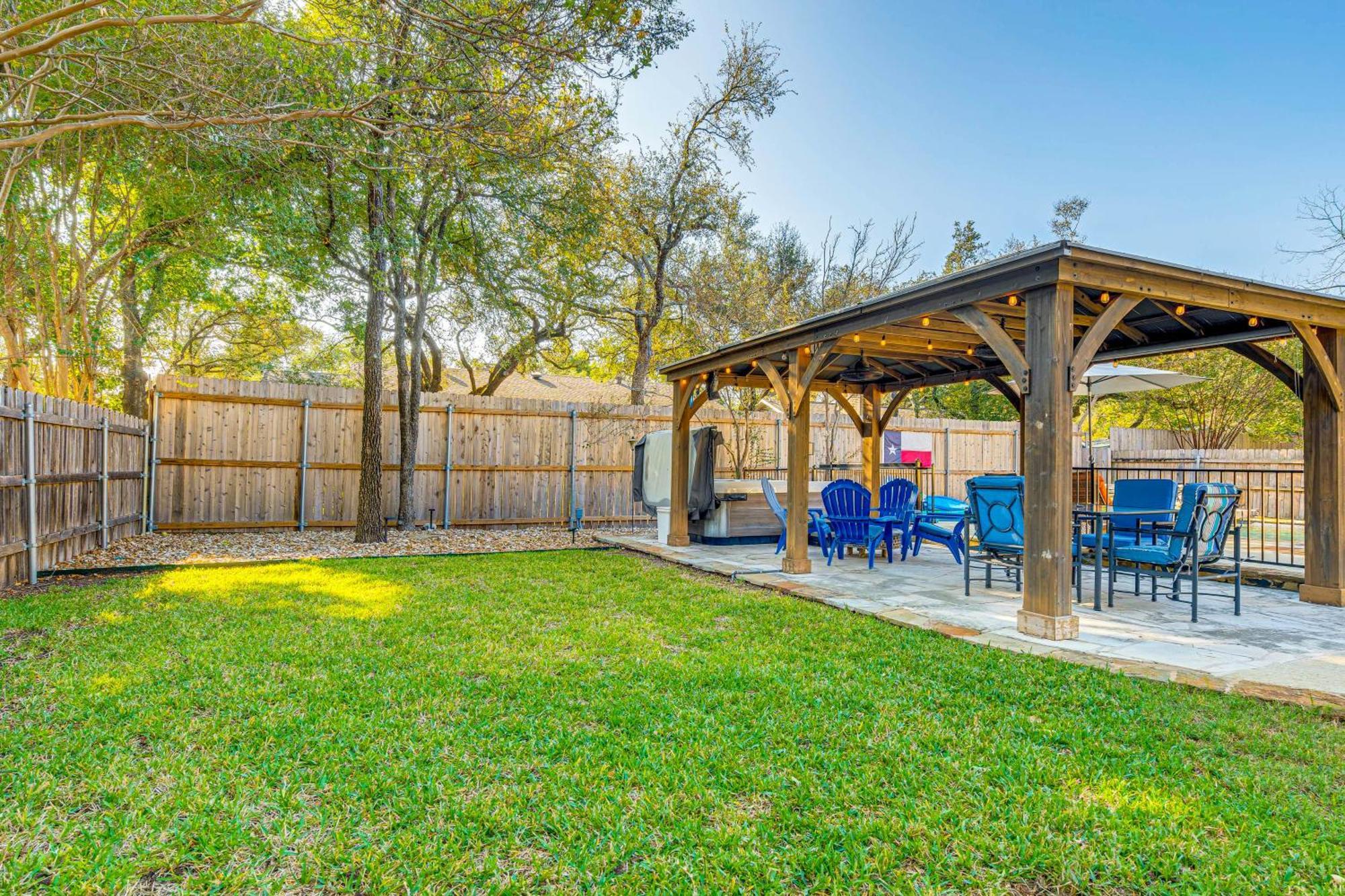 Holiday home Outdoor Entertainment Space Family Austin
